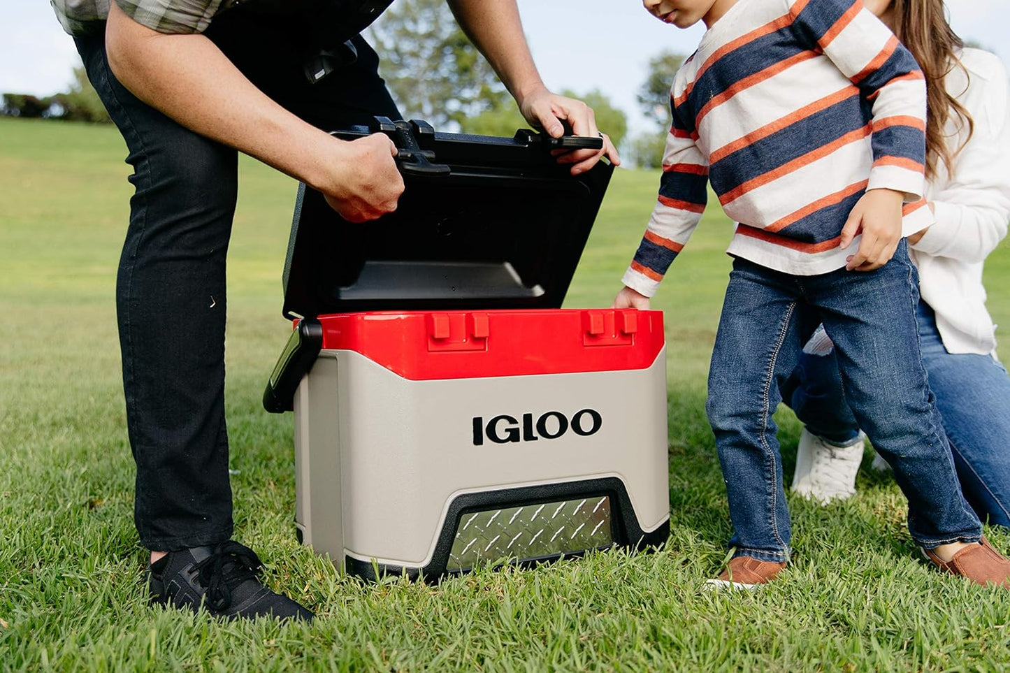 Heavy-Duty 25 Qt BMX Ice Chest Cooler with Cool Riser Technology