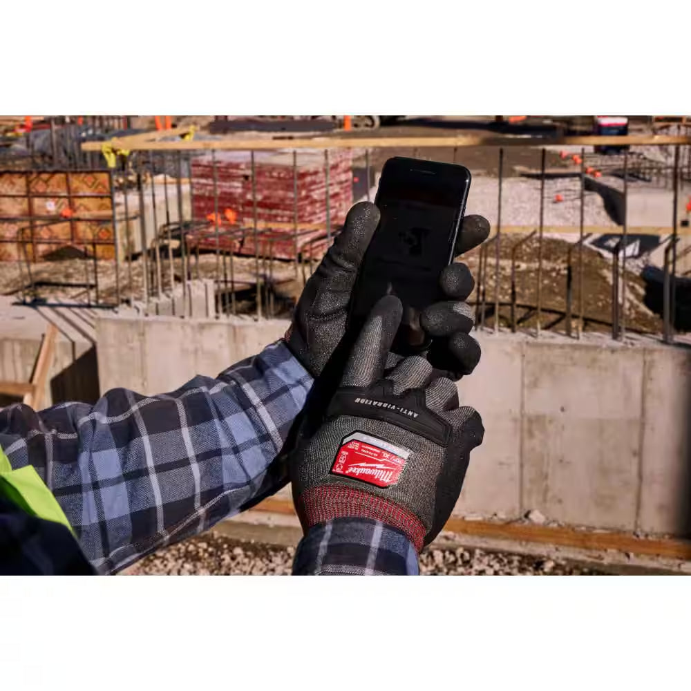 Small Anti-Vibration Cut Level 4 High Dexterity Nitrile Dipped Glove